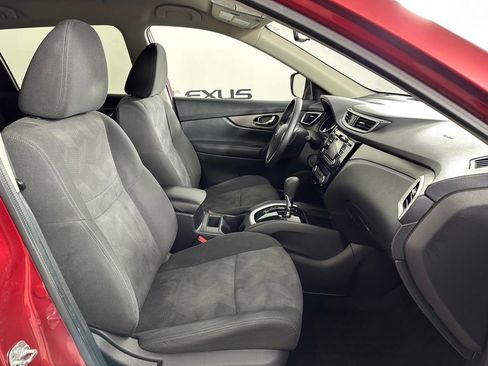 Used 2016 Nissan Rogue SV AWD/4WD image 18