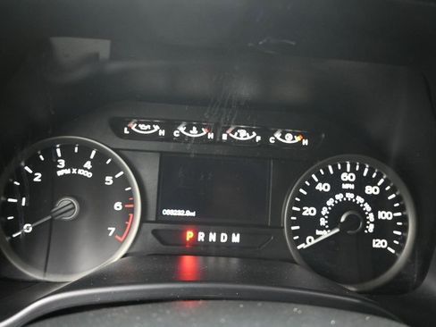Used 2020 Ford F150 XLT w/ Equipment Group 302A Luxury RWD image 10