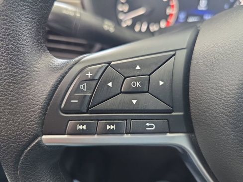 Used 2024 Nissan Altima 2.5 SV image 24