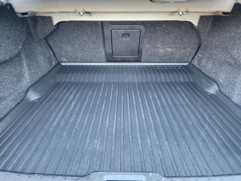 Used 2019 Volvo S60 T6 R-Design image 10