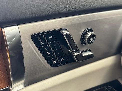 New 2026 Cadillac Vistiq Luxury AWD/4WD image 35