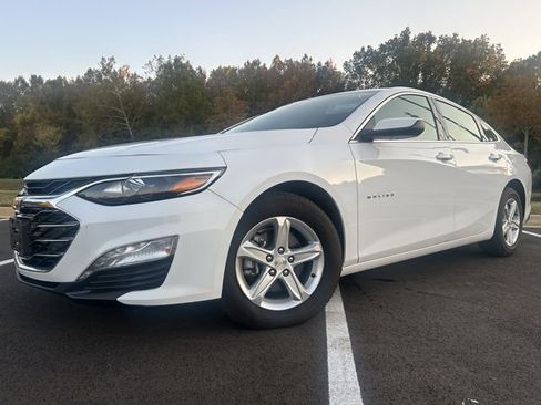 Used 2023 Chevrolet Malibu LT image 13