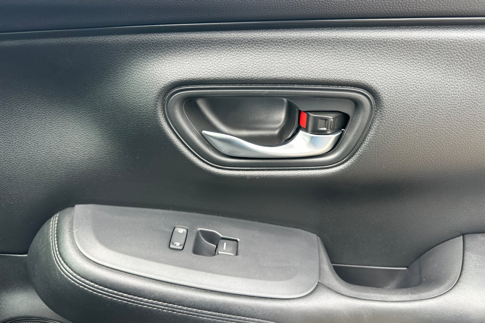 Used 2024 Honda HR-V LX image 19