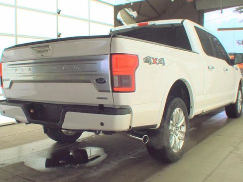 Used 2018 Ford F150 Platinum w/ Equipment Group 701A Luxury AWD/4WD image 4