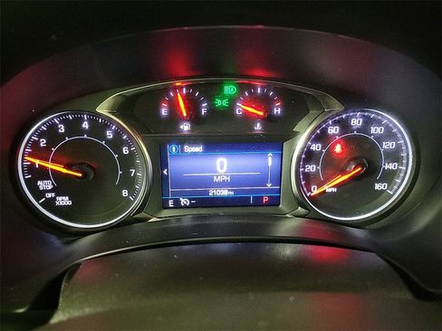 Used 2023 GMC Terrain SLE w/ Driver Convenience Package image 16