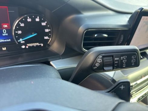 Used 2020 Ford Explorer XLT w/ Equipment Group 202A image 18