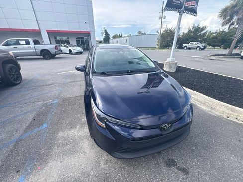 Used 2025 Toyota Corolla LE w/ Convenience Package FWD image 12