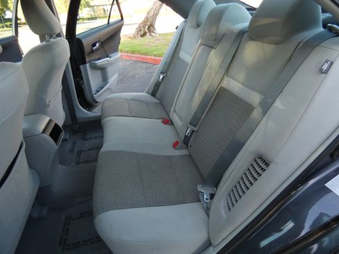 Used 2013 Toyota Camry LE image 47