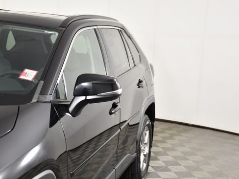 Used 2022 Toyota RAV4 XLE w/ Convenience Package AWD/4WD image 14