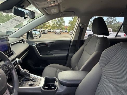 Used 2023 Toyota RAV4 LE AWD/4WD image 20