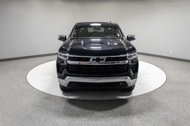 Used 2022 Chevrolet Silverado 1500 LT AWD/4WD image 27