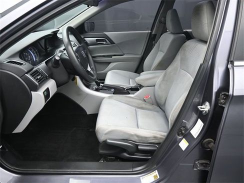 Used 2015 Honda Accord LX image 24