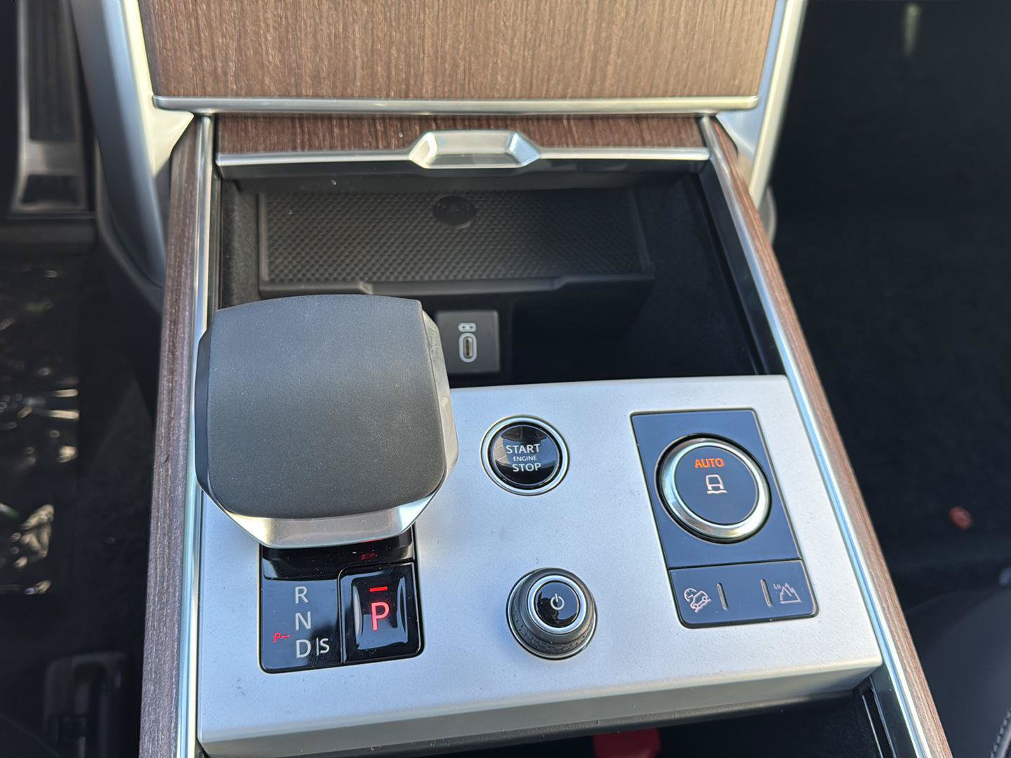 New 2027 Land Rover Range Rover SE AWD/4WD image 22