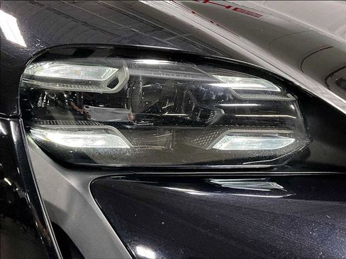 Used 2020 Porsche Taycan Turbo image 15