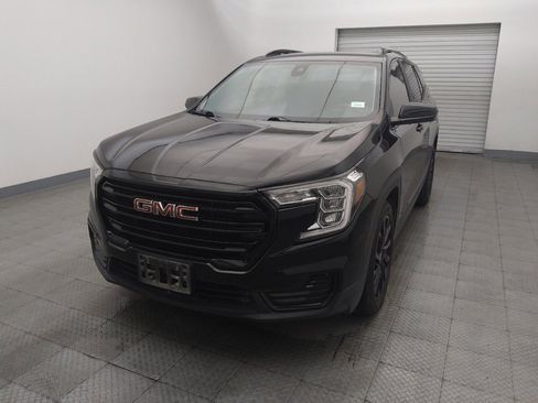 Used 2023 GMC Terrain SLE w/ Driver Convenience Package FWD image 15
