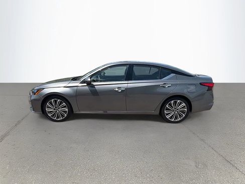 Used 2023 Nissan Altima 2.5 SL FWD image 7