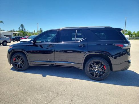 Used 2018 Chevrolet Traverse Premier w/ Redline Edition AWD/4WD image 3