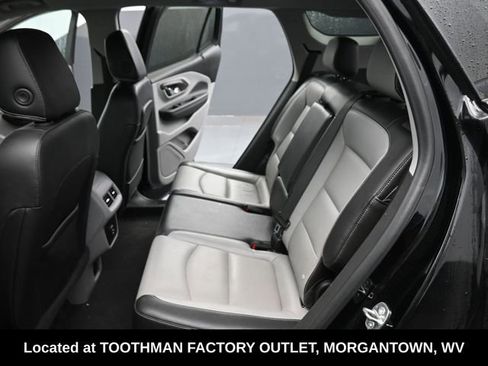 Used 2022 GMC Terrain SLT w/ Infotainment Package II AWD/4WD image 12