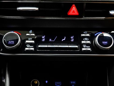 Used 2021 Hyundai Sonata Limited image 19