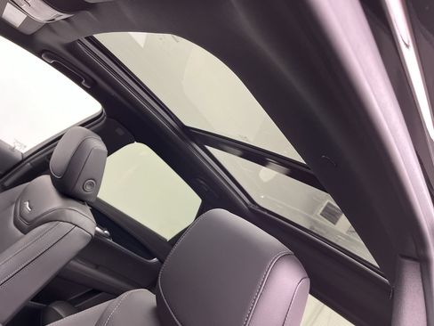 Used 2026 Cadillac XT5 Premium Luxury w/ LPO, Floor Liner Package AWD/4WD image 7