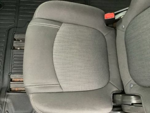 Used 2016 Chevrolet Traverse LT w/ Style and Technology Package AWD/4WD image 11