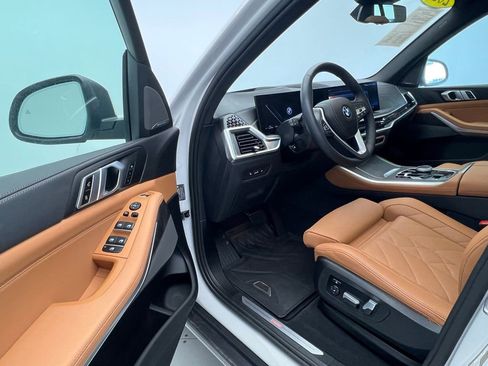 Certified 2025 BMW X5 xDrive40i w/ Premium Package AWD/4WD image 22