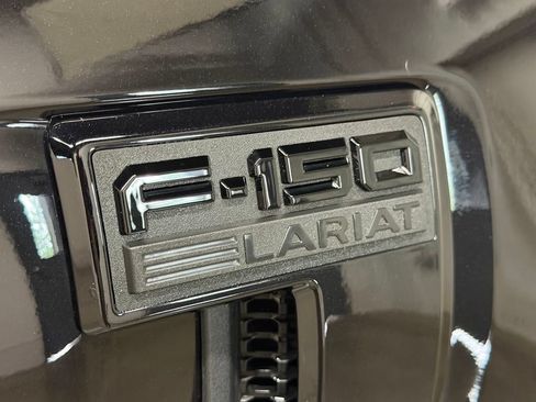 Used 2025 Ford F150 Lariat AWD/4WD image 15