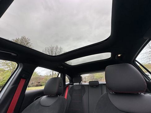 New 2026 Mercedes-Benz GLA 35 AMG 4MATIC image 35