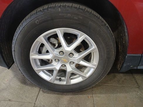 Used 2023 Chevrolet Equinox LT image 26