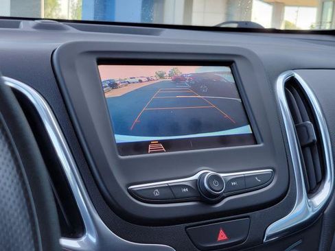 Used 2020 Chevrolet Equinox LT AWD/4WD image 24