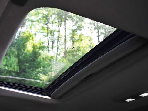 Used 2021 GMC Sierra 1500 AT4 w/ AT4 Premium Package image 12