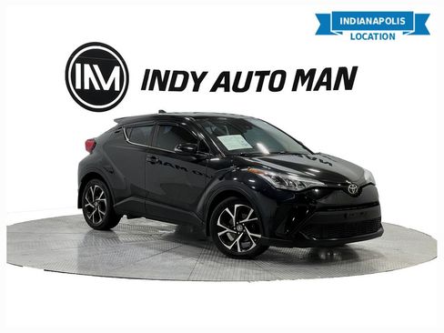 Used 2020 Toyota C-HR XLE image 1