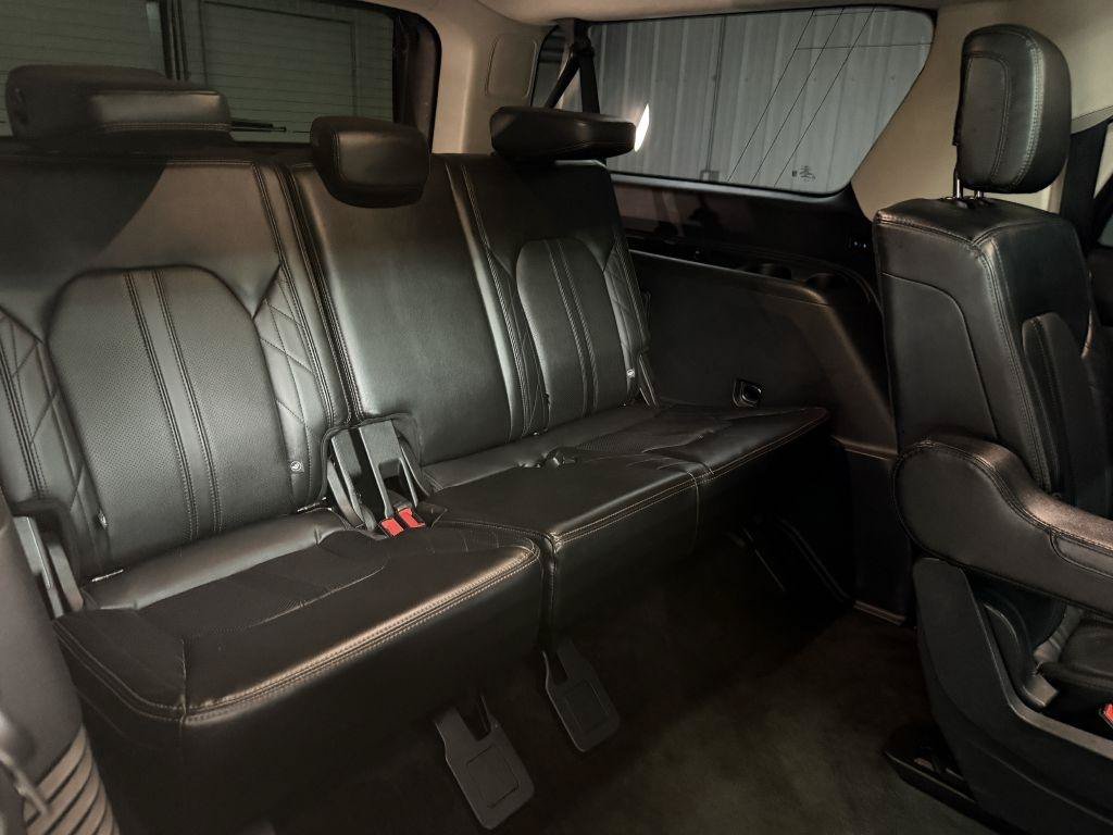 Used 2019 Ford Expedition Max Platinum AWD/4WD image 40