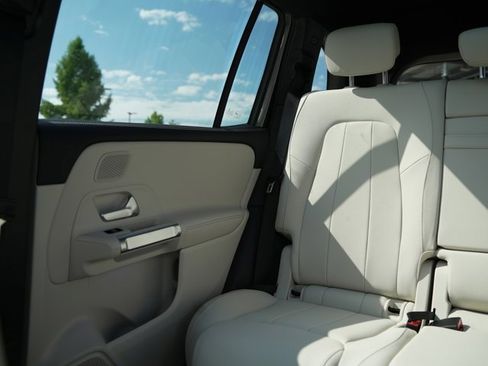 Used 2026 Mercedes-Benz GLB 250 4MATIC image 36