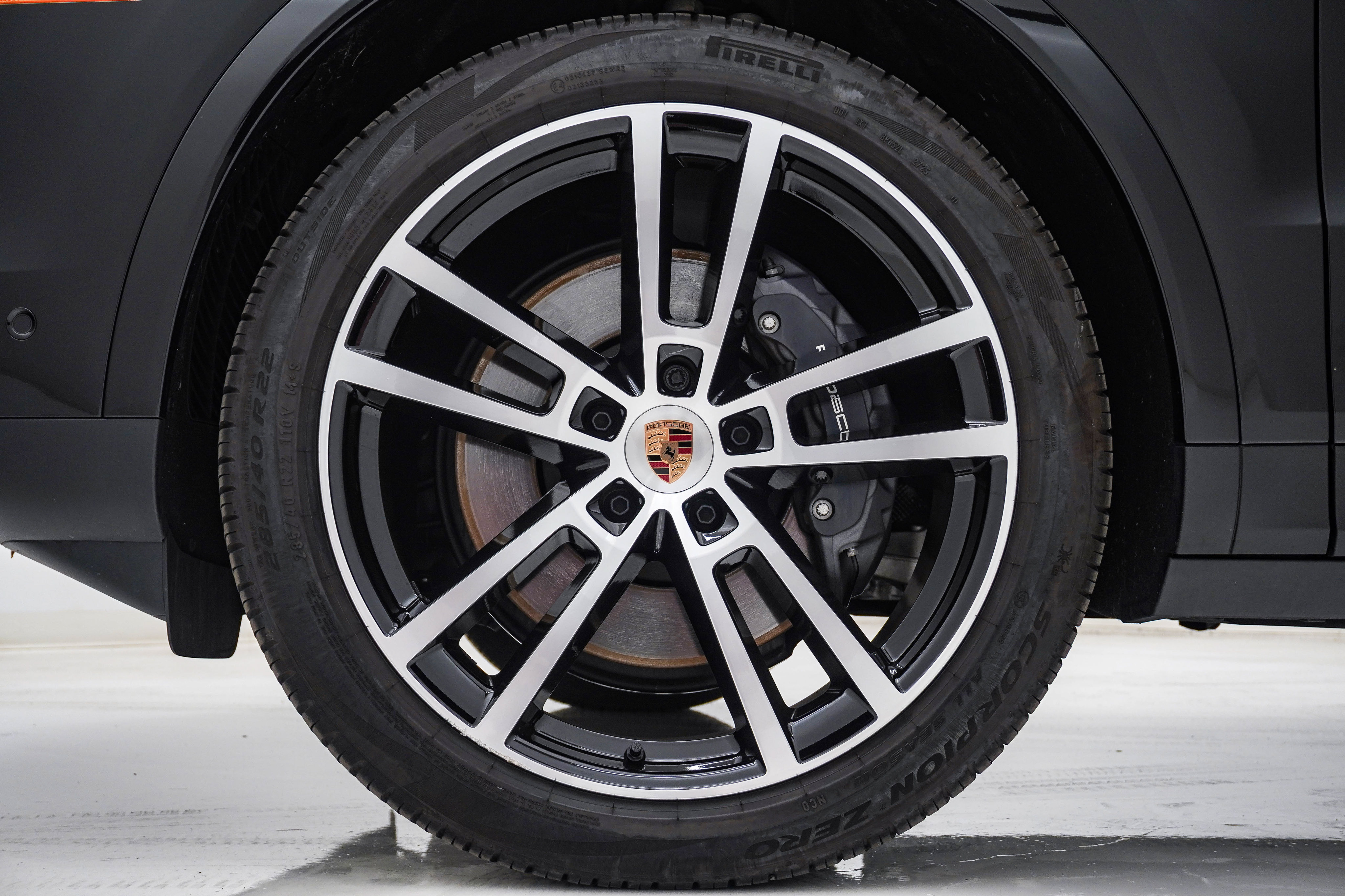 Certified 2026 Porsche Cayenne AWD/4WD image 13