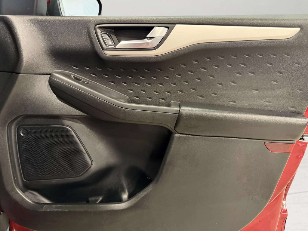 Used 2020 Ford Escape SEL FWD image 29