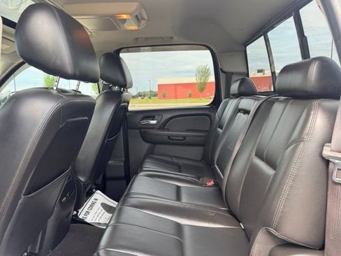 Used 2010 Chevrolet Silverado 1500 LTZ w/ Convenience Package AWD/4WD image 32