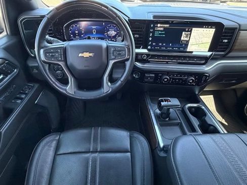 Used 2024 Chevrolet Silverado 1500 High Country w/ Technology Package AWD/4WD image 17