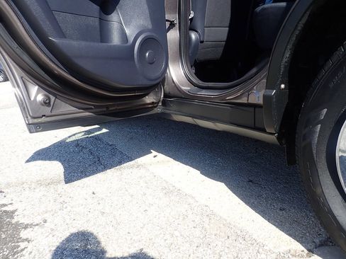 Used 2011 Honda CR-V LX image 14