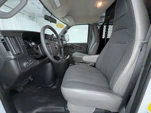 Used 2025 GMC Savana 2500 w/ Driver Convenience Package RWD image 11
