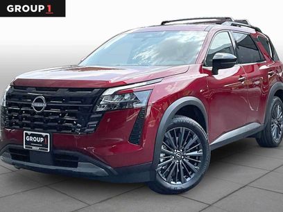 New 2026 Nissan Pathfinder SL w/ SL Premium Package