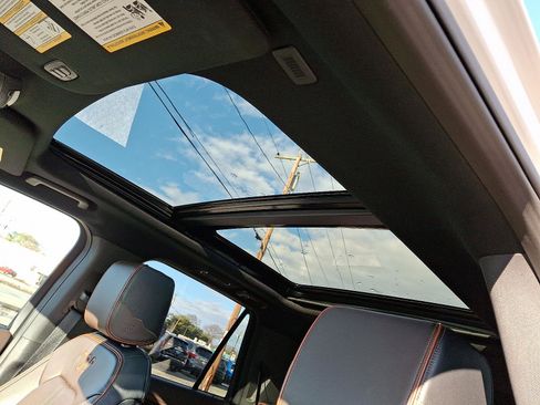 Used 2020 Ford Expedition Max King Ranch image 17