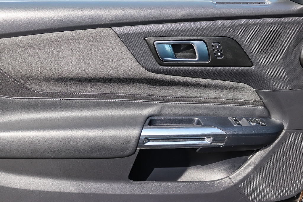 Used 2025 Ford Mustang GT RWD image 17