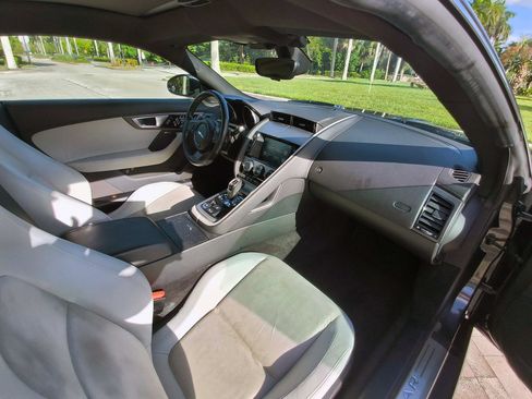 Used 2016 Jaguar F-TYPE Coupe RWD image 30