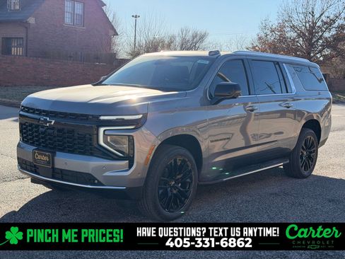 New 2026 Chevrolet Suburban Premier image 4