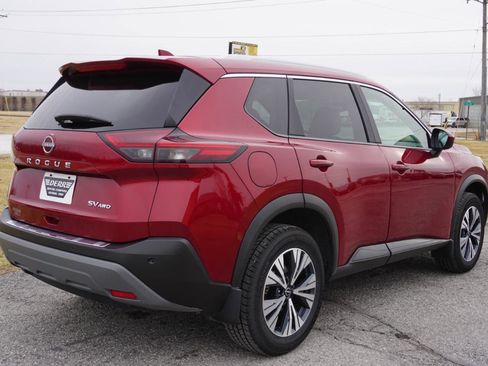 Used 2023 Nissan Rogue SV w/ SV Premium B Package image 20