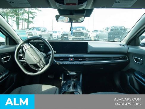 Used 2025 Kia K4 FWD image 18