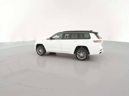 New 2025 Jeep Grand Cherokee L Summit w/ Luxury Tech Group V image 7