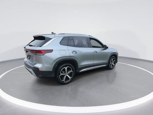 New 2025 Volkswagen Tiguan SE image 8