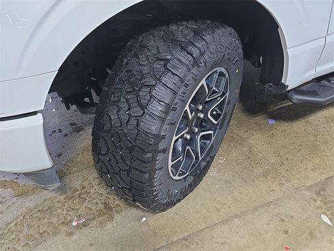 Used 2023 Ford F150 XLT w/ Equipment Group 302A High image 32